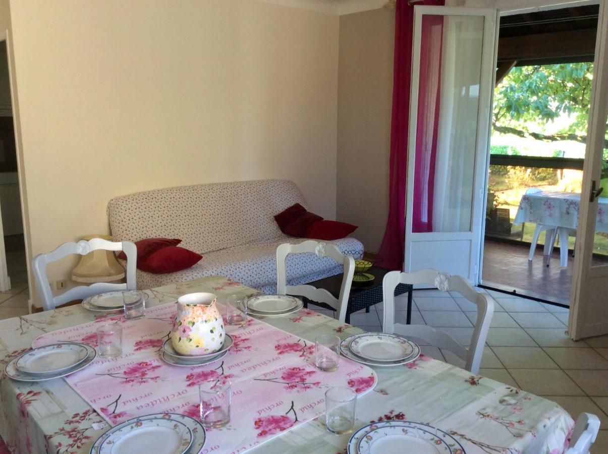 Maison Avec Veranda Proche Du Centre Ville Rignac  Exteriör bild